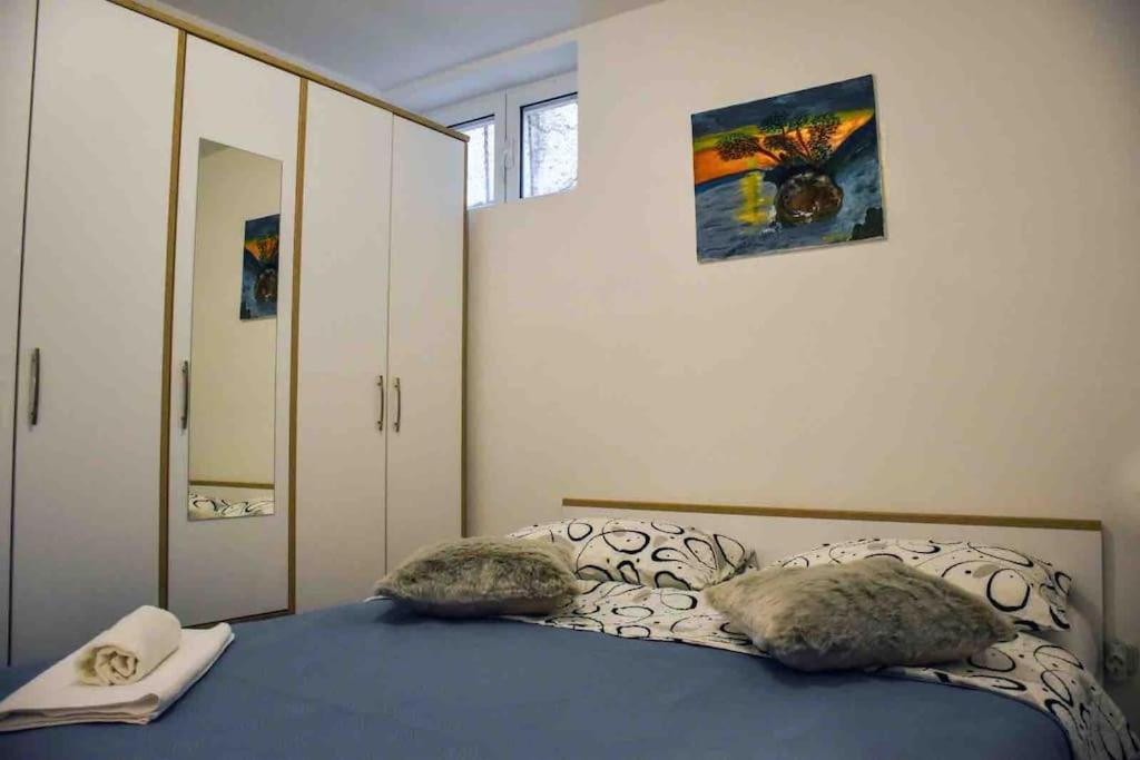 Apartma Mama's *